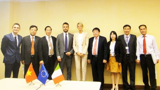 Cơ hội hợp tác sản xuất đồ gỗ Việt Nam – Italy