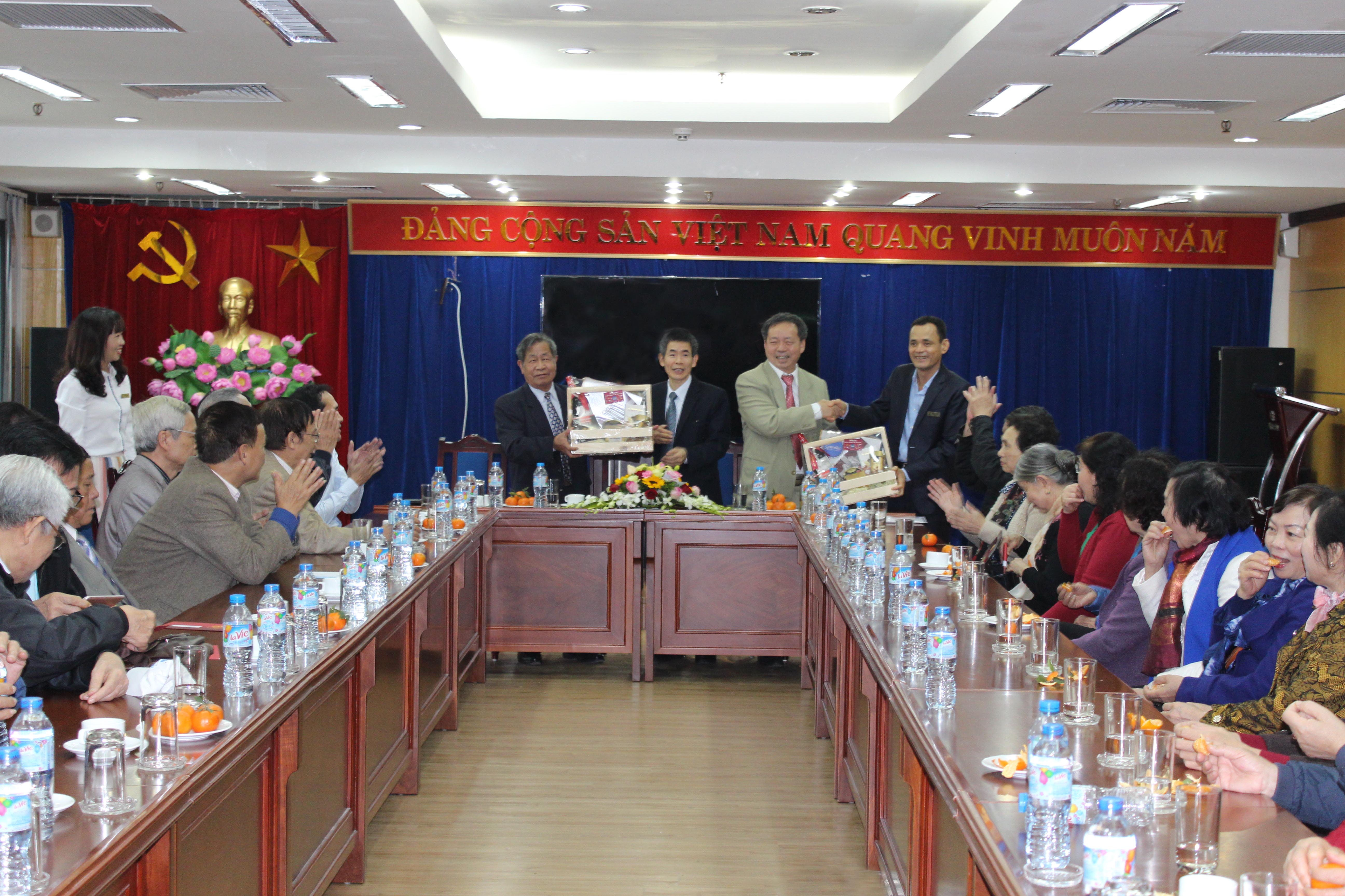 Vinafor tổ chức buổi gặp mặt, tri ân các cán bộ hưu trí nhân dịp Tết nguyên dán Mậu Tuất 2018