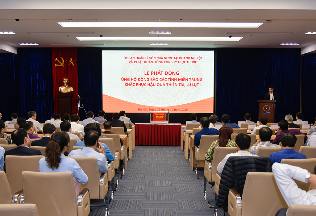 Ủy ban Quản lý vốn nhà nước tại doanh nghiệp và 19 Tập đoàn, Tổng công ty trực thuộc đã tổ chức Lễ phát động ủng hộ đồng bào các tỉnh miền Trung